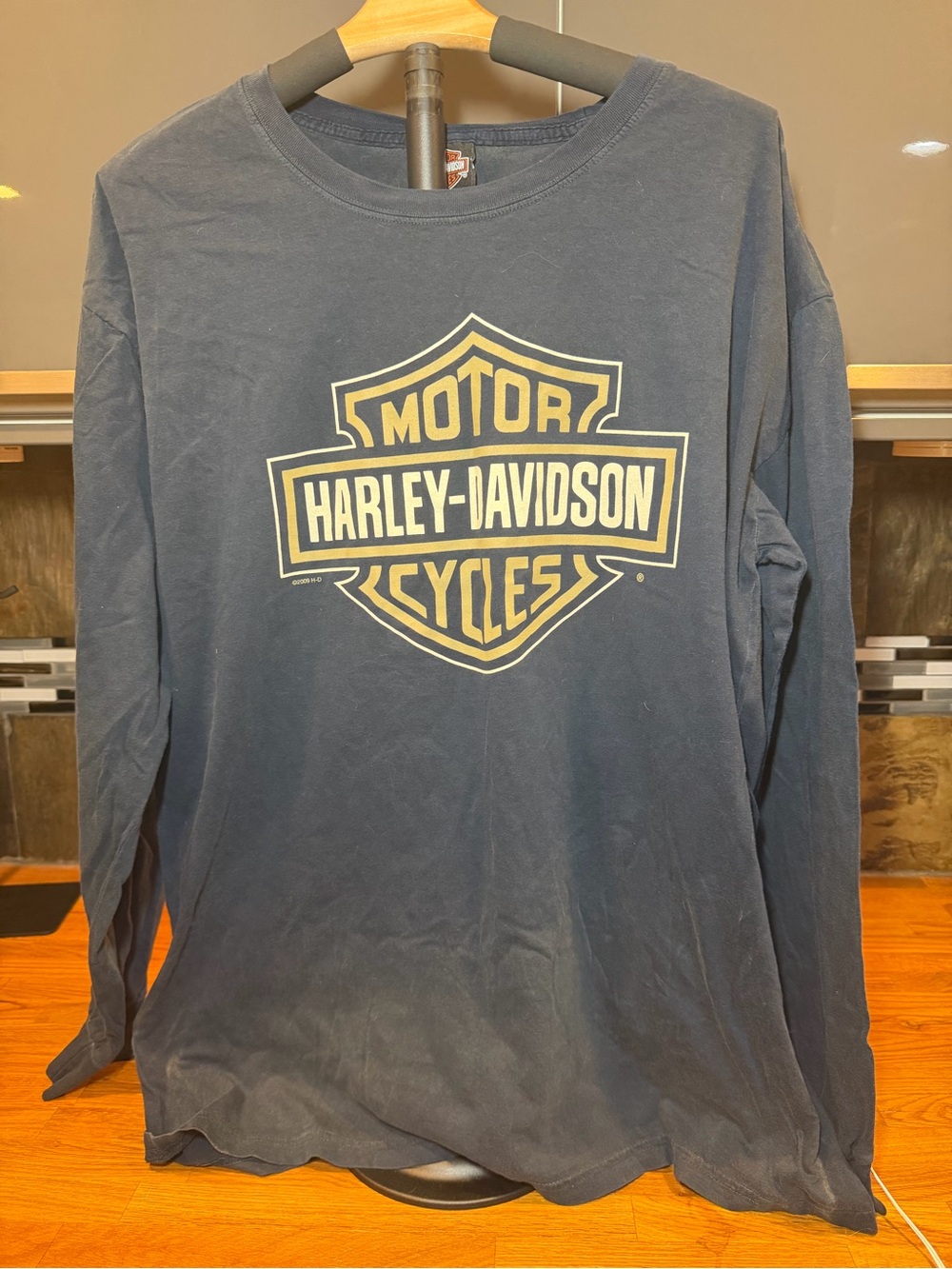 Harley-Davidson Navy Long Sleeve Shield Logo Tee, Size XL (045)